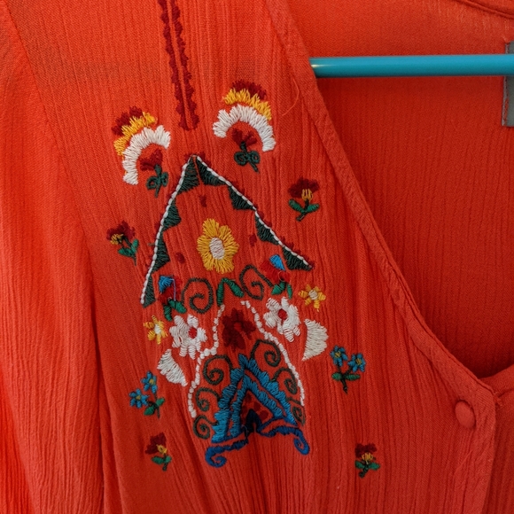 Dress - Picture 7 of 8